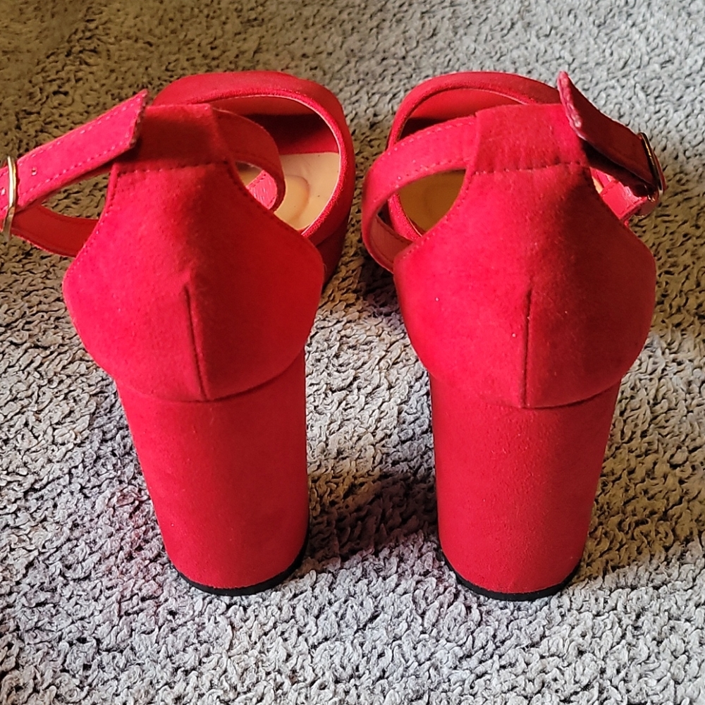 Red Chunky Heels - Picture 4 of 5